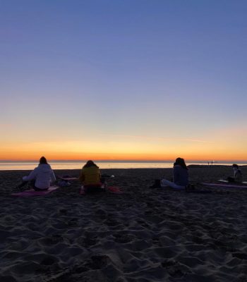 Yoga al amanecer valencia