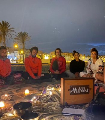 yoga con luna llena en Valencia